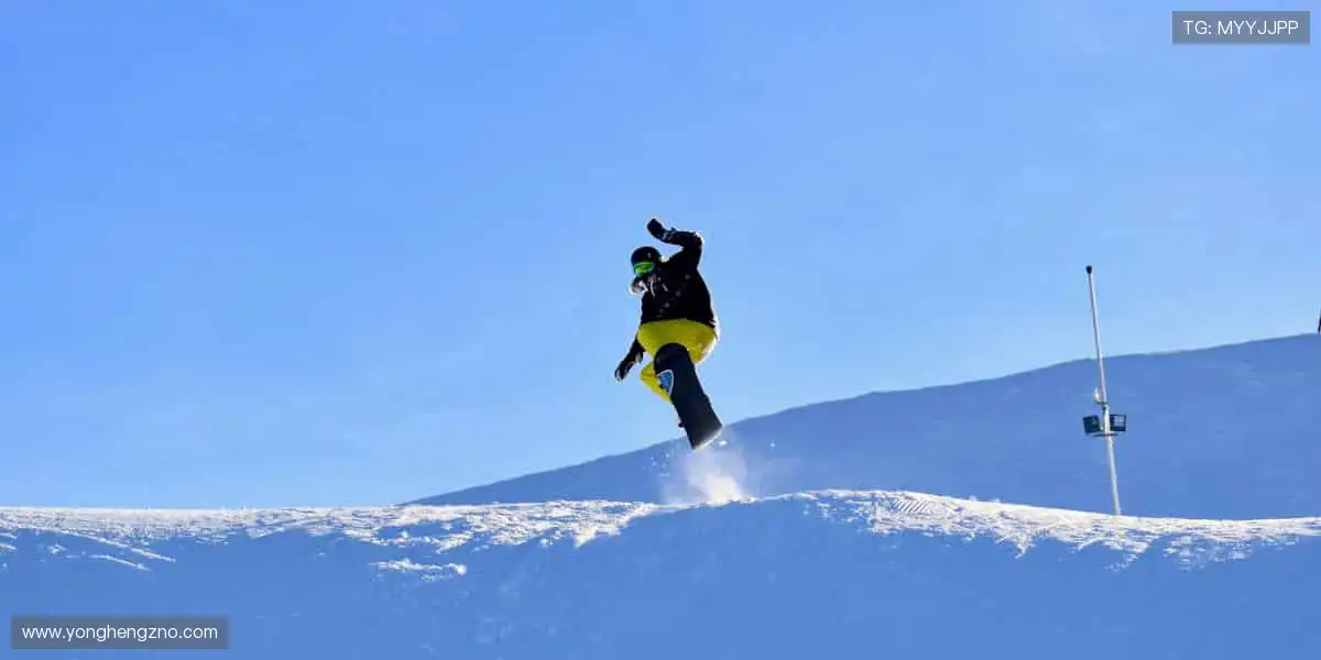 💻全球赛事，同步开启！AI 解说 + 弹幕互动，让观赛更嗨🎉